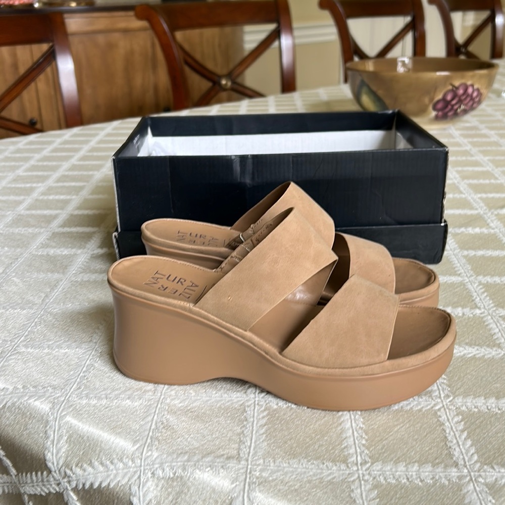 Naturalizer Genn-Rally sandals